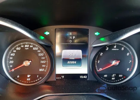 2017 Mercedes-Benz Glc 300 z USA, uszkodzony, nr VIN WDC0G4JB2HF173301